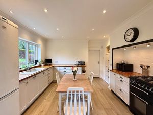 Photo 9- click for photo gallery